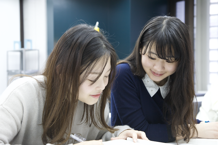 口コミによる入校が約7割、「広告費」を一切使っていないので<br>良質なサービスを低コストで実現(1時間あたり2590円(税込))