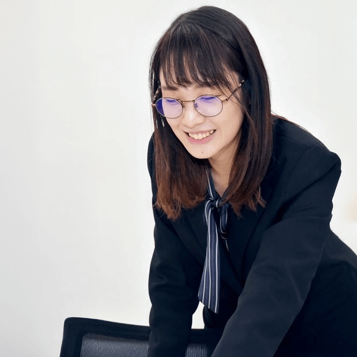 メディセンス講師・物理科-飯泉摩美